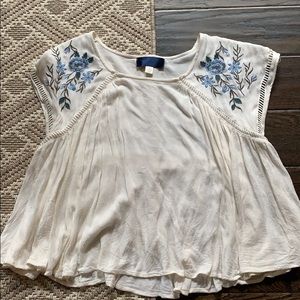 Embroidered Loose White Top